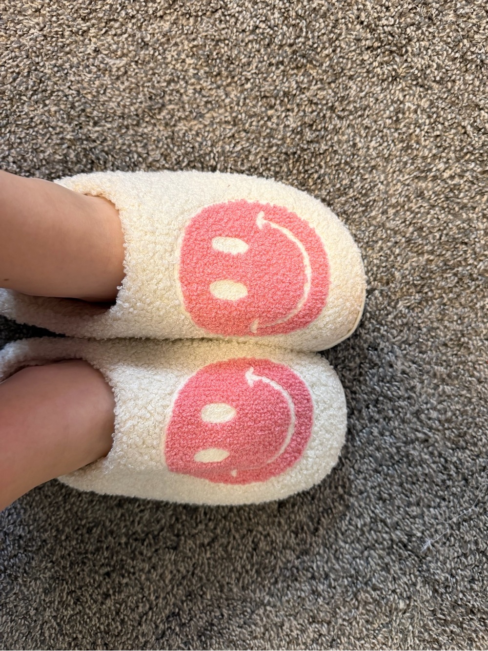 Kids Cream One-Piece Slippers with Pink Smiley